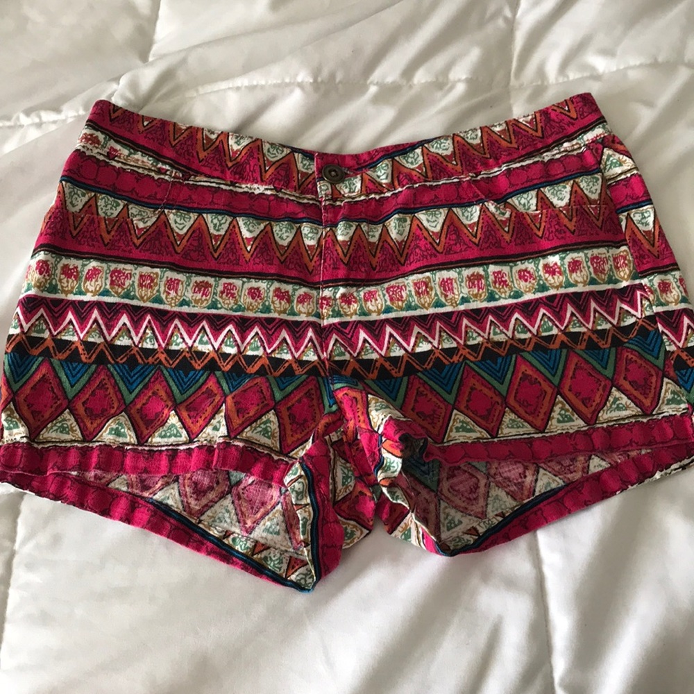Patterned shorts